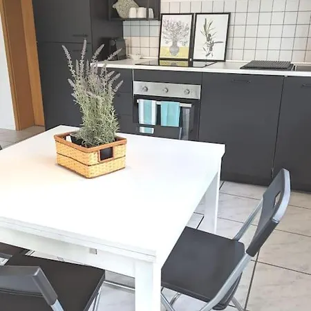 Apartmentlochbruecke * Meckenbeuren